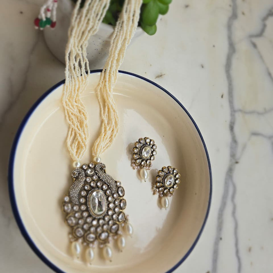 The Ivory Dynasty | Regal Crest