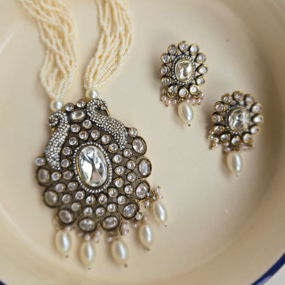 The Ivory Dynasty | Regal Crest