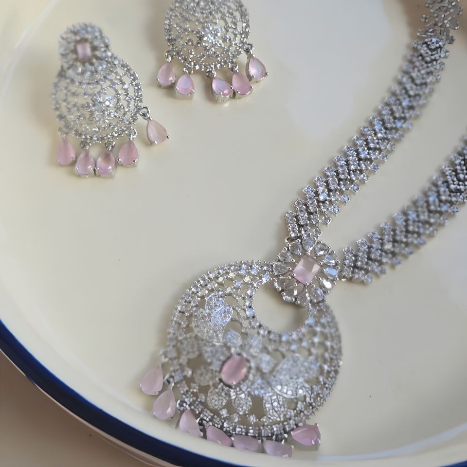 The Swan Court | Rosé Reverie