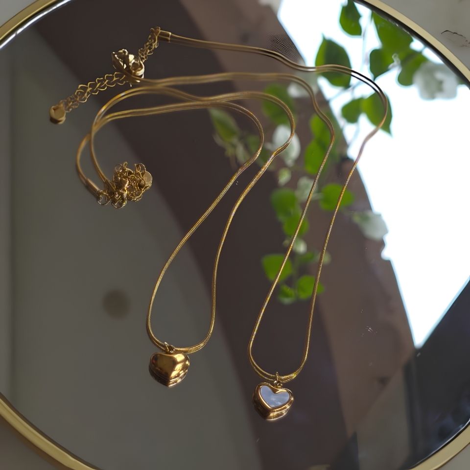 The Ivory Line | Blanc Amour